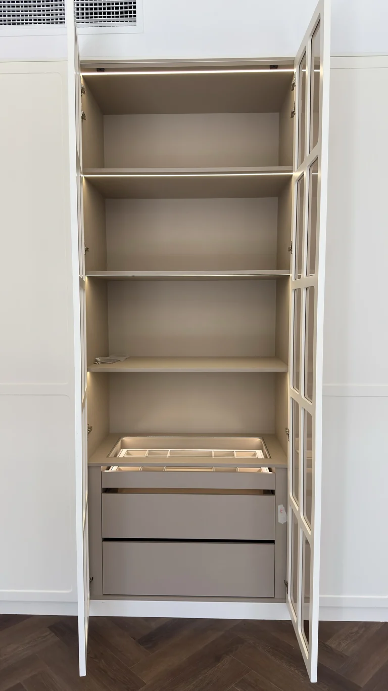 Mirrors & Storage by Al Khalaq, Dubai